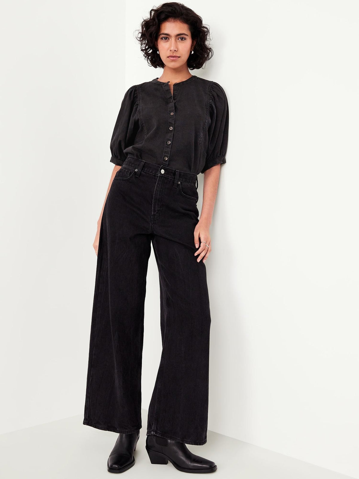 Puff-Sleeve Button-Down Cropped Shirt