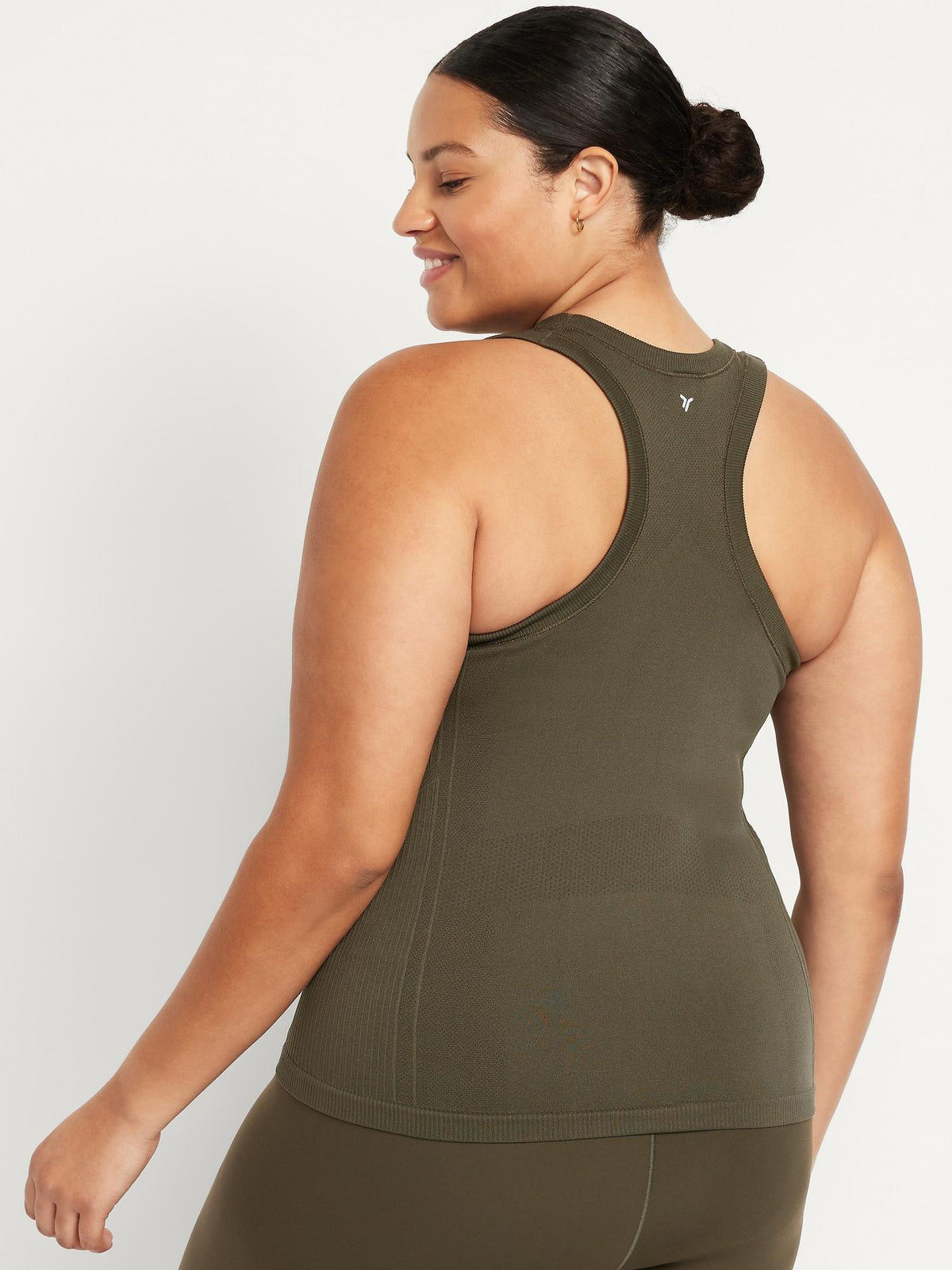 Fluid Seamless Fitted Tank Top