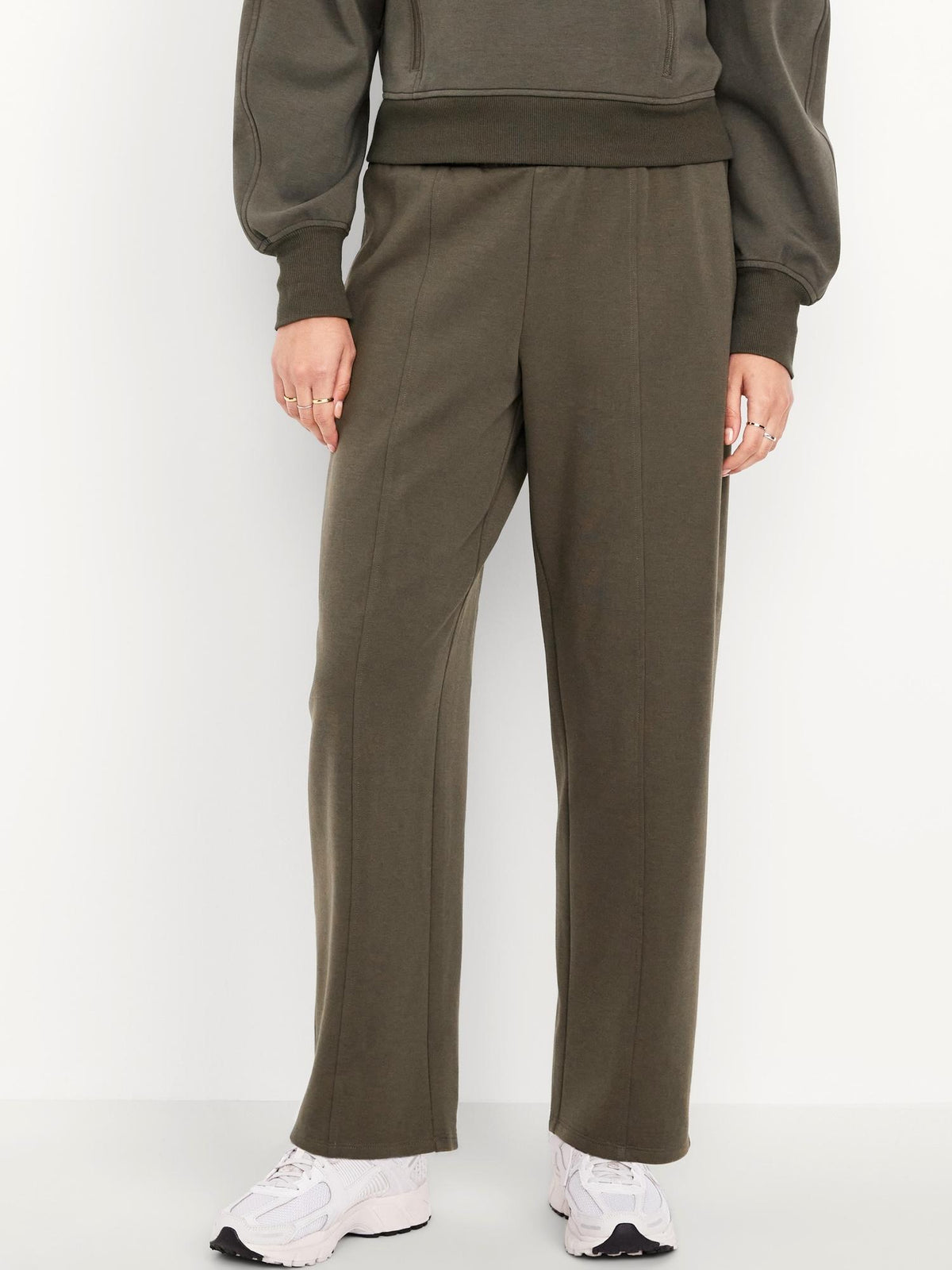 High-Waisted Dynamic Fleece Barrel Pants