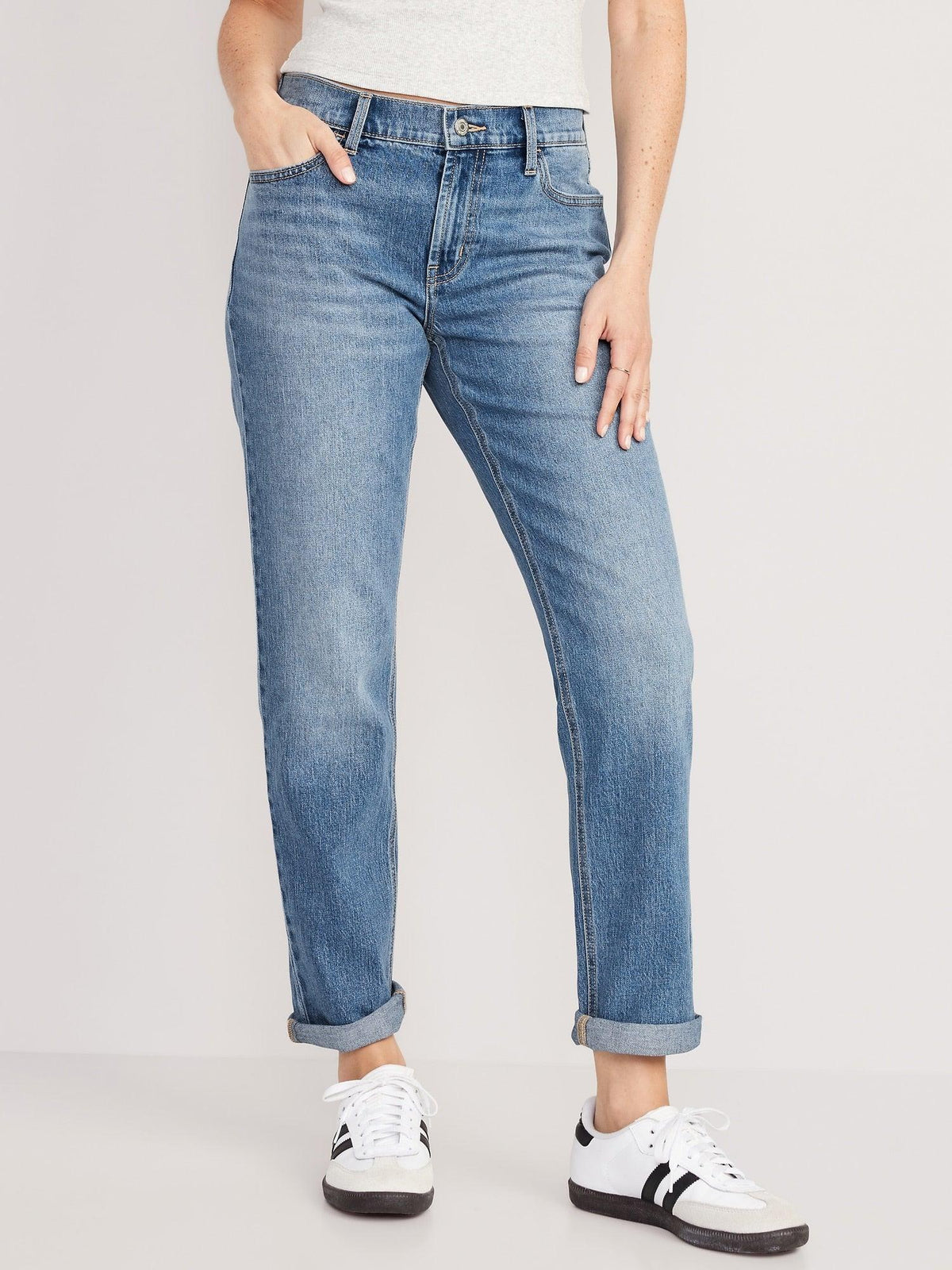 Mid-Rise Wow Boyfriend Straight Jeans for Women