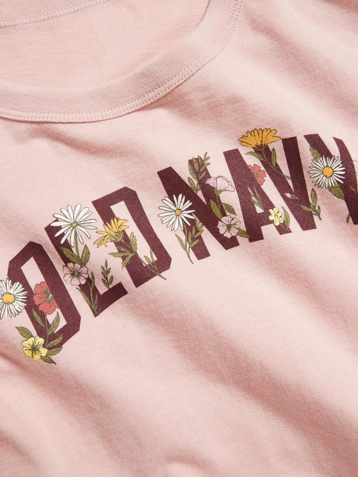 EveryWear Logo-Graphic T-Shirt