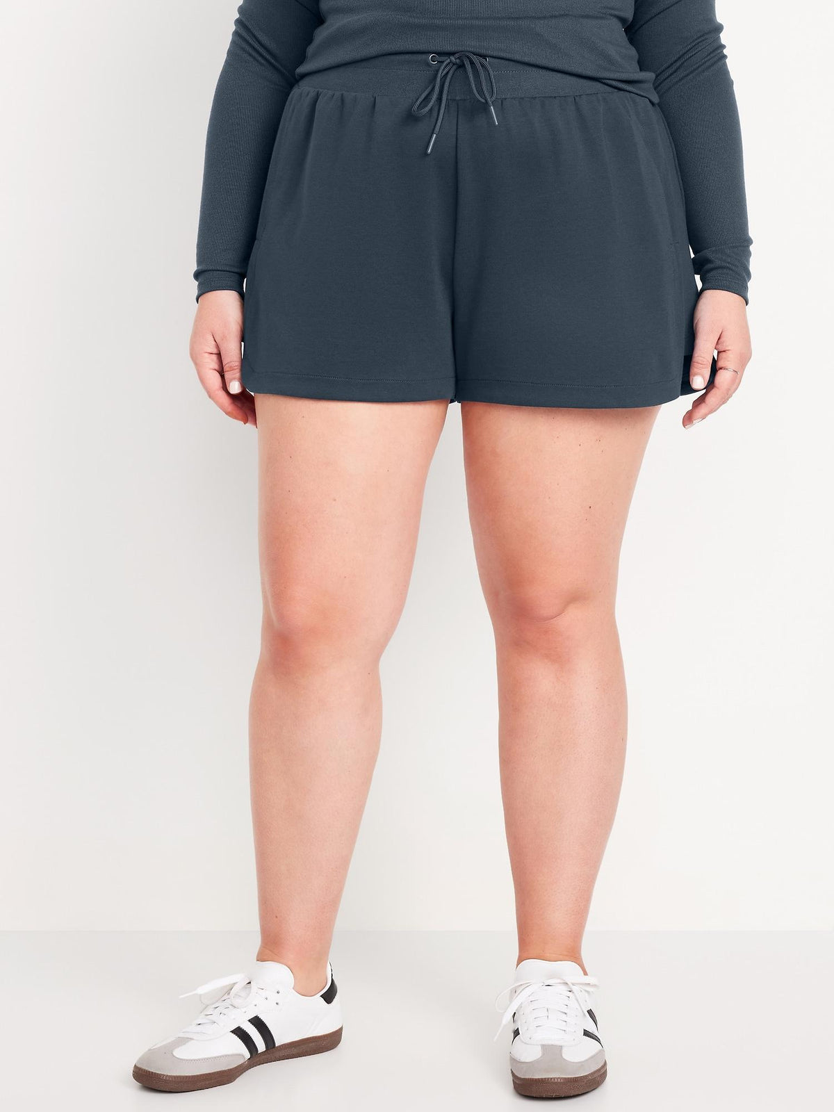 Extra High-Waisted Dynamic Fleece Sweat Shorts