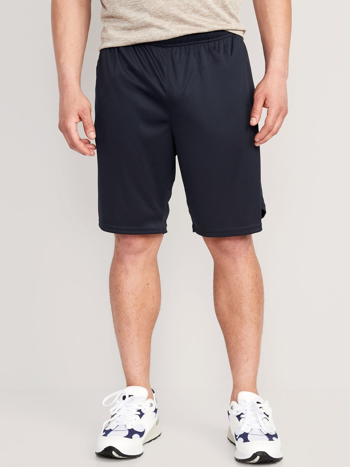 Old Navy Go-Dry Mesh Performance Shorts for Men - 9-inch inseam