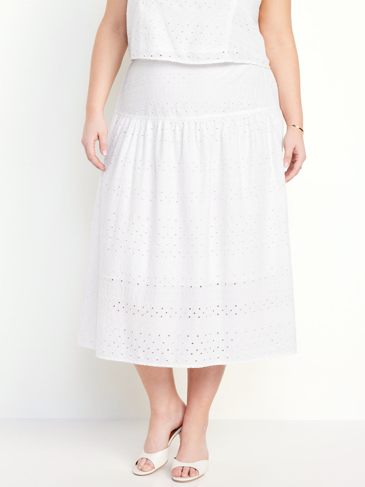 White Eyelet