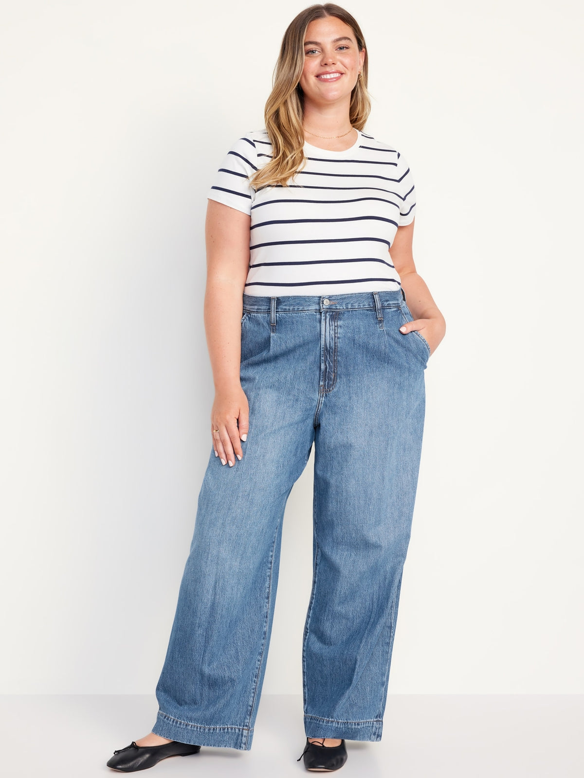 Extra High-Waisted Sky-Hi Wide-Leg Trouser Jeans Old Navy