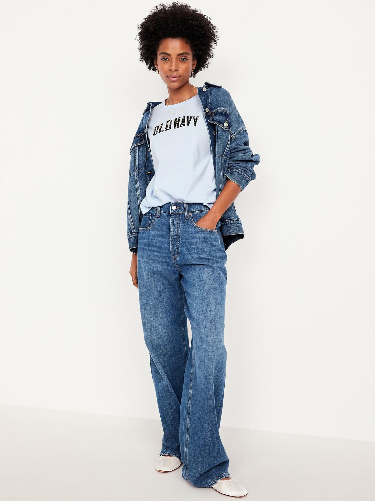 EveryWear Logo-Graphic T-Shirt