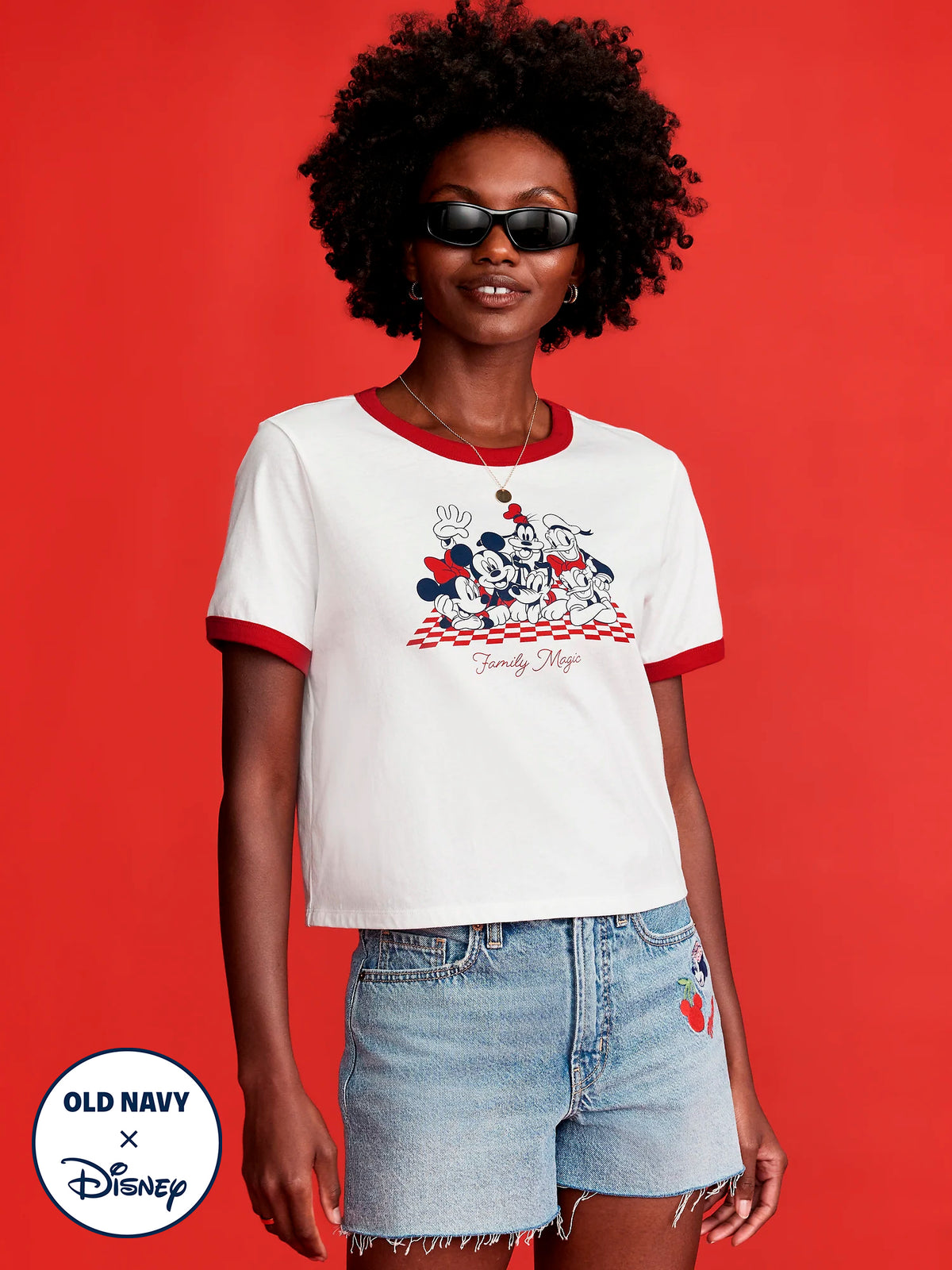 Old Navy x Disney© Graphic Cropped Ringer T-Shirt