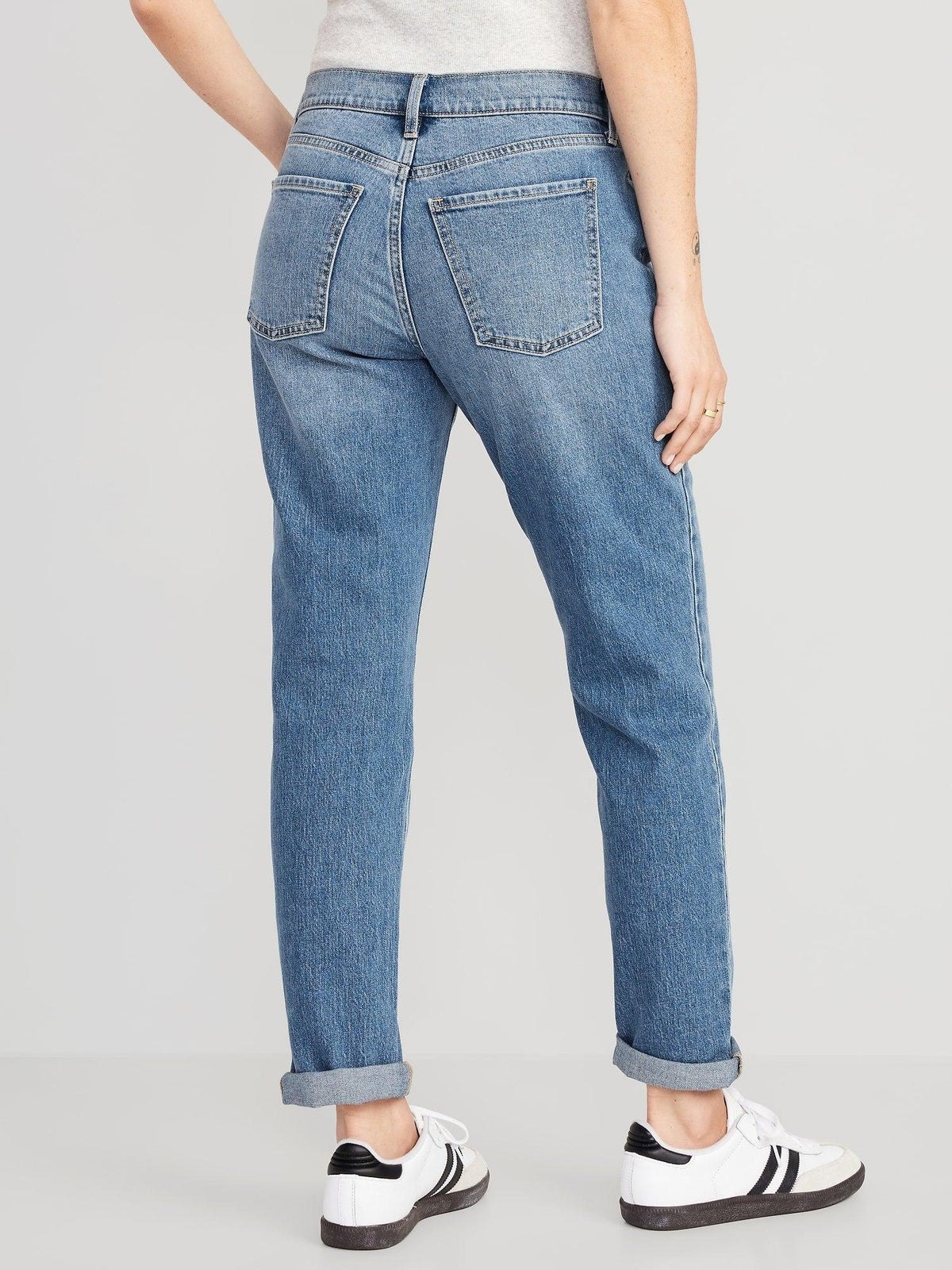 Mid-Rise Wow Boyfriend Straight Jeans for Women